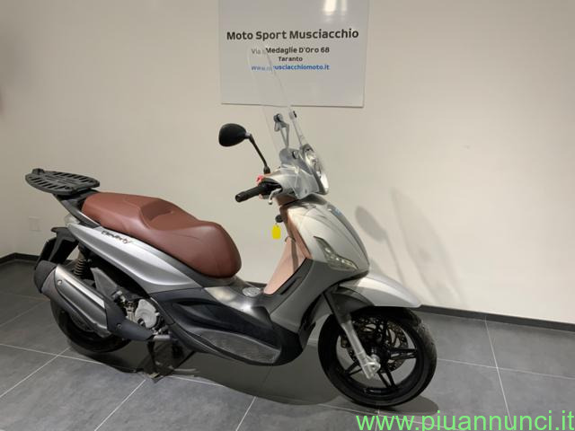 PIAGGIO Beverly 350 Beverly 350 sport touring - 1