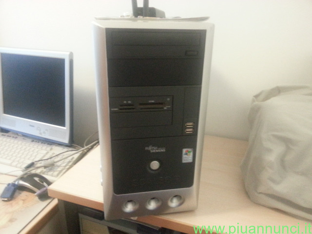 Computer Fujitsu  Windows 11- - 1