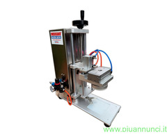 Tappatrice pneumatica per bottiglie Twist Off