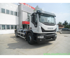 Con rovesciatore IVECO EUROCARGO 180E32K