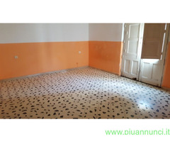 Appartamento mq100 Buono primo piano