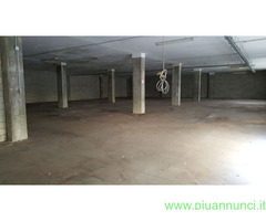 Affitto magazzino Via Aterno mq817 affitto Euro3000