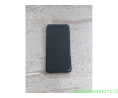 Smartphone praticamente nuovo + accessori