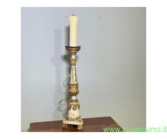 Antico Candelabro legno dipinto laccato Oro avorio