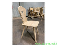Sedie tirolesi  con cuore in legno grezzo