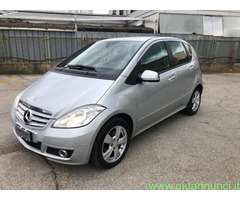 MERCEDES-BENZ A 180 Cdi premium