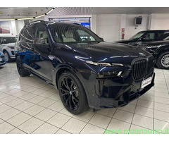 BMW X7 M 60i 48v nuova iva deducibile unico proprietario