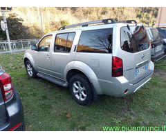 NISSAN Pathfinder panfinter 7 posti SUV