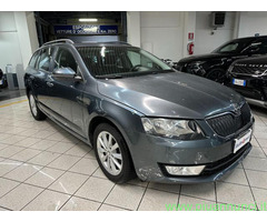 SKODA Octavia 1.6 tdi cr 105 cv dsg wagon executive uni prop