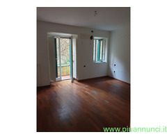 Appartamento mq220 Buono secondo piano