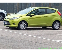 FORD Fiesta 6ª serie Titanium  Utilitaria