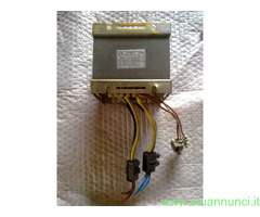 Trasformatore 220v - 12v sec. 200 va toroidale