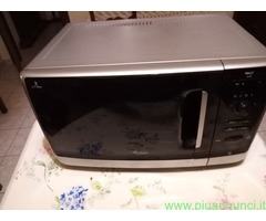 Microonde con grill e cottura a vapore Whirlpool
