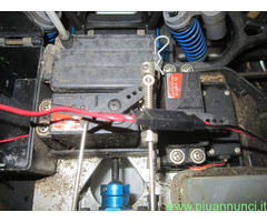 AUTO  A SCOPPIO TELECOMANDATA 4 WD TRUCK-MOSTER XT