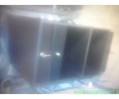 Cassettiera in laminato nero opaco con chiave