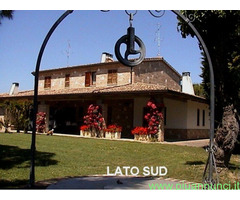 Villa bifamiliare mq270 Discreto piano terra