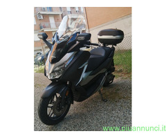 HONDA Forza 300 abs Scooter