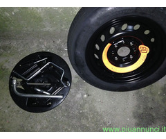 RUOTINO  SCORTA+KIT ATTREZ+MENSOLA-FIAT NEW PANDA