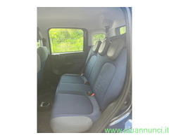 FIAT Panda 3ª serie Panda 1.2 Lounge 69CV Utilitaria