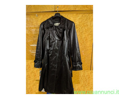 Vendo CAPPOTTO  da donna, nero, cerato, lucido