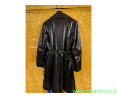 Vendo CAPPOTTO  da donna, nero, cerato, lucido
