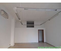 Affitto negozio vic  campo sportivo mq63 affitto Euro420