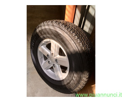 5 Cerchioni, pneumatici e copriruota pe Jeep JK
