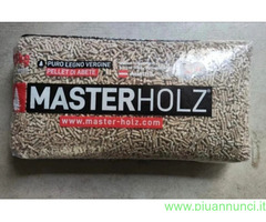 Pellet MASTERHOLZ pedana da 72 sacchi 15kh 180€