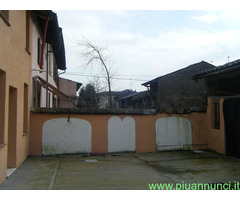 Villa bifamiliare mq120 Ristrutturato piano terra