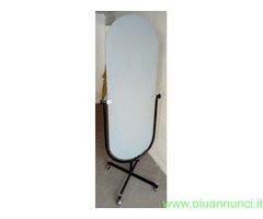 Specchio girevole con ruote in perfetto stato