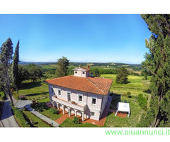 Affitto villa ideale pervacanza in completo relax mq300 numero locali> cinque
