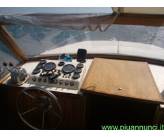 Barca a motore7 MARI day cruiser  anno1964 lunghezza mt9