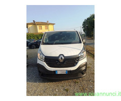 Furgonato RENAULT alimentazionediesel