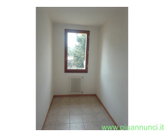 Appartamento mq43 Buono primo piano