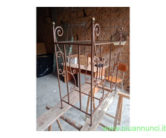 Mobile vintage in ferro