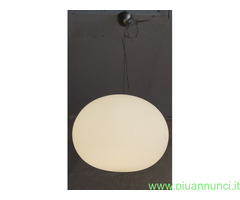 Bellissima lampada a sospensione a forma di globo