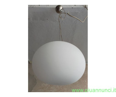 Bellissima lampada a sospensione a forma di globo