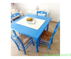 Tavolo allungabile  + 4  sedie