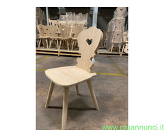 Sedie tirolesi  con cuore in legno grezzo