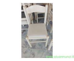Sedia in legno con seduta ecopelle come nuove