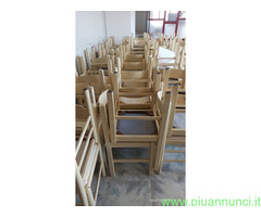 Sedia in legno con seduta ecopelle come nuove
