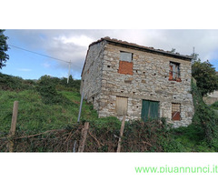 Rustico mq130 Da ristrutturare primo piano