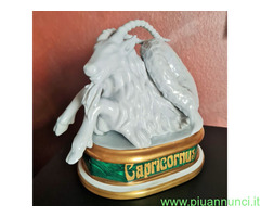 Figurina Porcellana  Mangani vintage  '   CAPRICOR