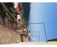 Villa bifamiliare mq270 Ristrutturato su più livelli