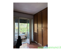 Posto letto instanza indipendente V. Lorenzo Magnifico mq18 affitto Euro695
