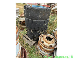 N.4 GOMME PIENE X MULETTO MISURE 250-15 CERCHIO 10
