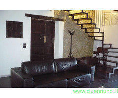 Villa bifamiliare mq230 Ristrutturato su più livelli