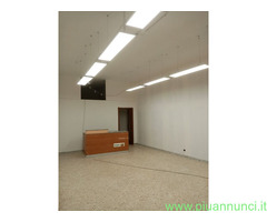 Affitto negozio vic campo sportivo mq64 affitto Euro425