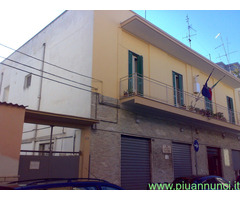 Affitto laboratorio vicOspedale Divenere mq370 affitto Euro950